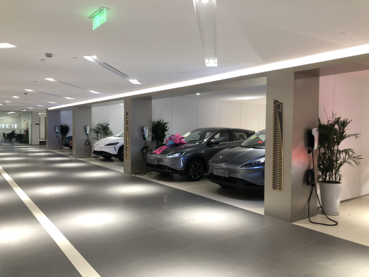 谷时充电中 - 小鹏汽车鹏友圈